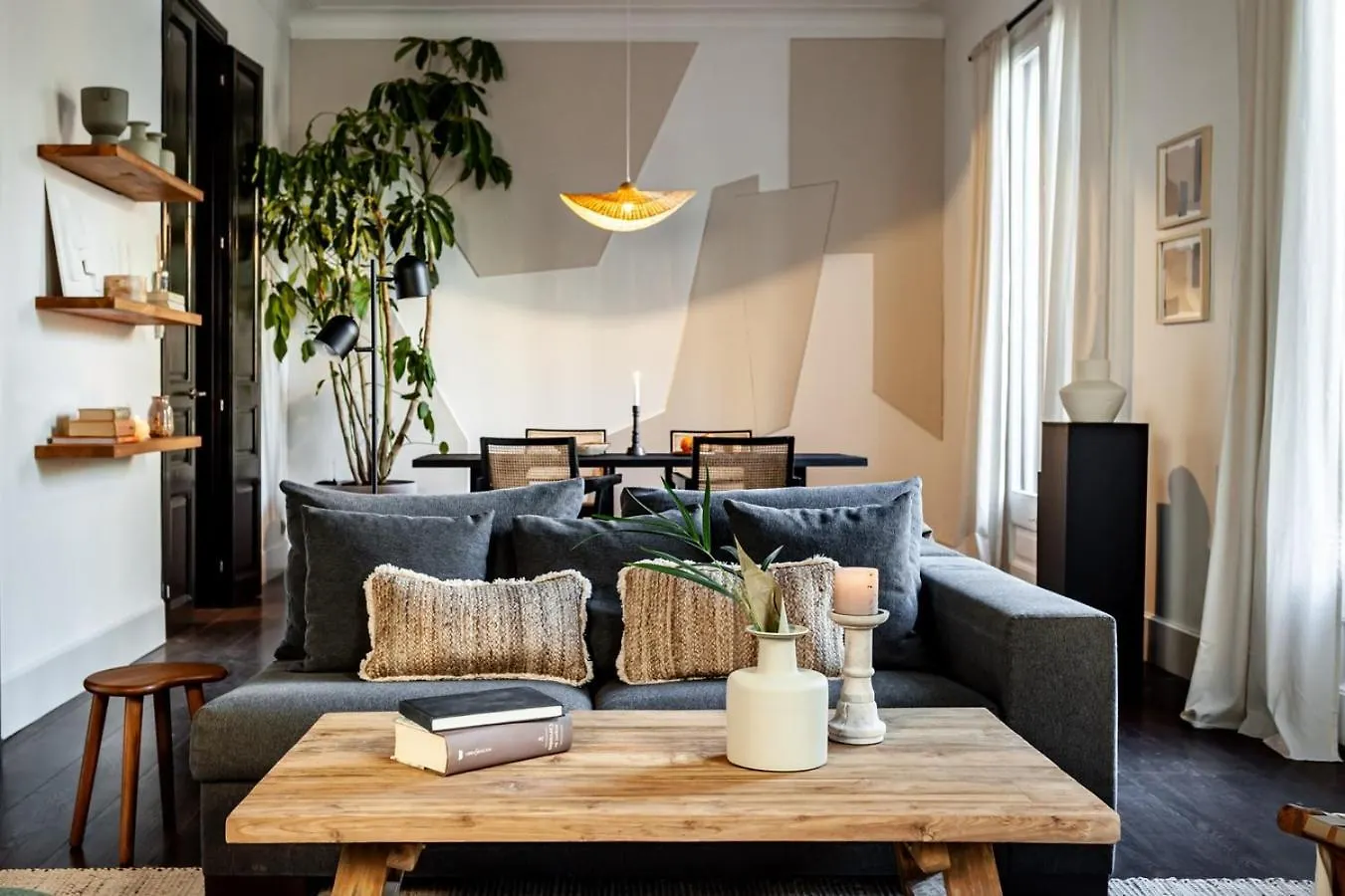 Depok - 2 Bedrooms And Balcony In Eixample Dreta Barcellona